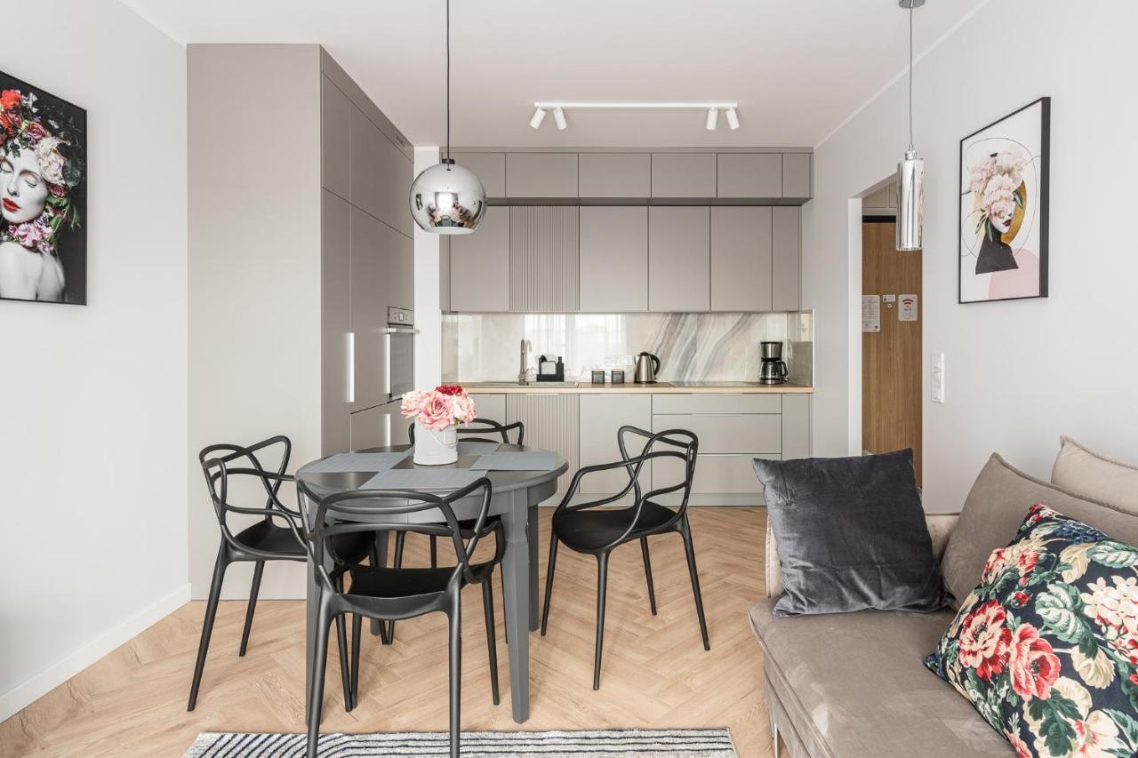 Appartement Rentplanet - Nowa Manufaktura à Wrocław Extérieur photo